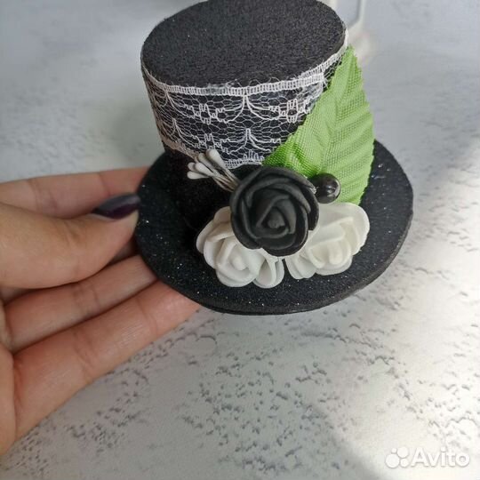 Шляпка на заколке