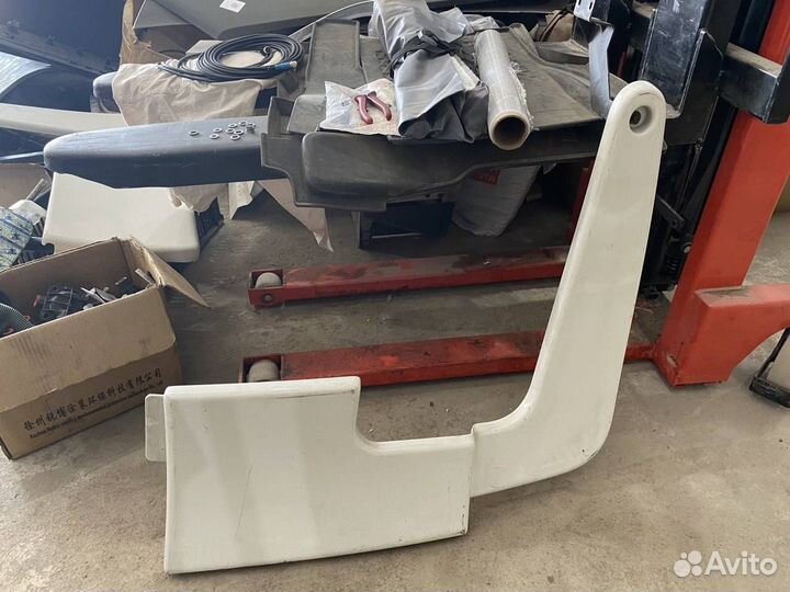 Спойлер кабины Volvo FH4 82209668