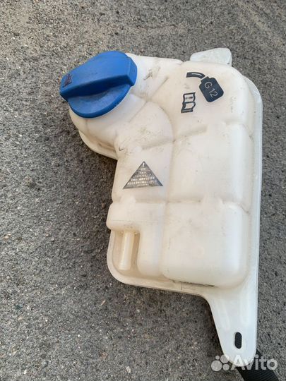 Расширительный бачок Ауди А6 С6 4F0121403C