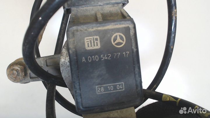 Датчик подвески Mercedes E W211, 2005