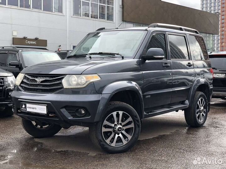 Лобовое стекло УАЗ 3163 Patriot