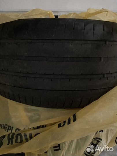 Pirelli P Zero 295/40 R21