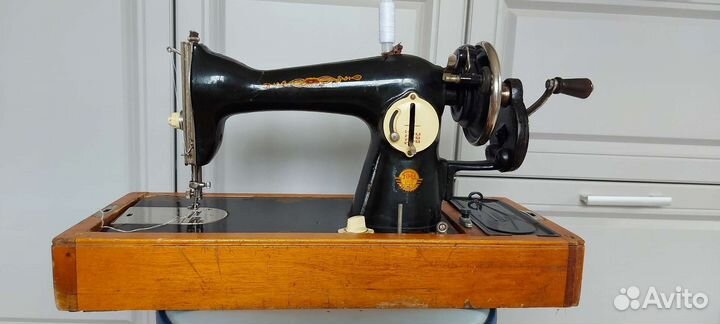 Швейная машинка ручная