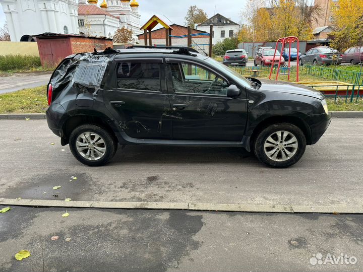 Renault Duster 1.6 МТ, 2013, битый, 222 000 км