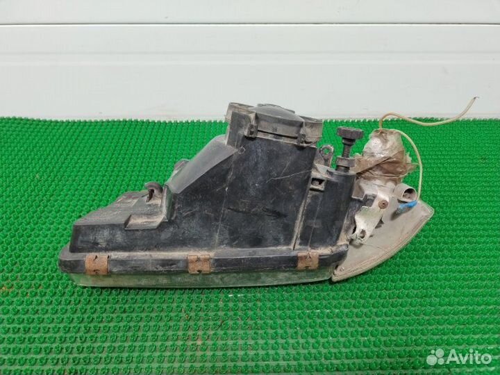 Фара передняя правая Opel Vectra A 1995
