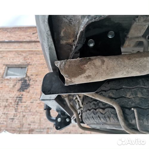 Фаркоп Toyota HiAce (H100) 1995-2005 HT54A
