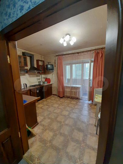 2-к. квартира, 86 м², 1/10 эт.