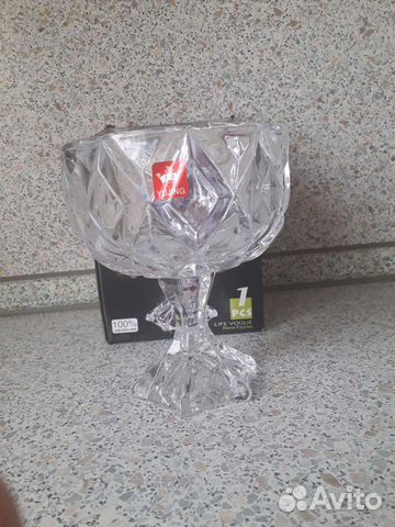 Ваза на ножке новая