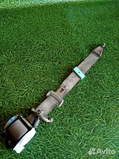 Ремень безопасности задний левый Мазда MPV 2005г