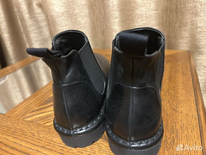 Ботинки женские