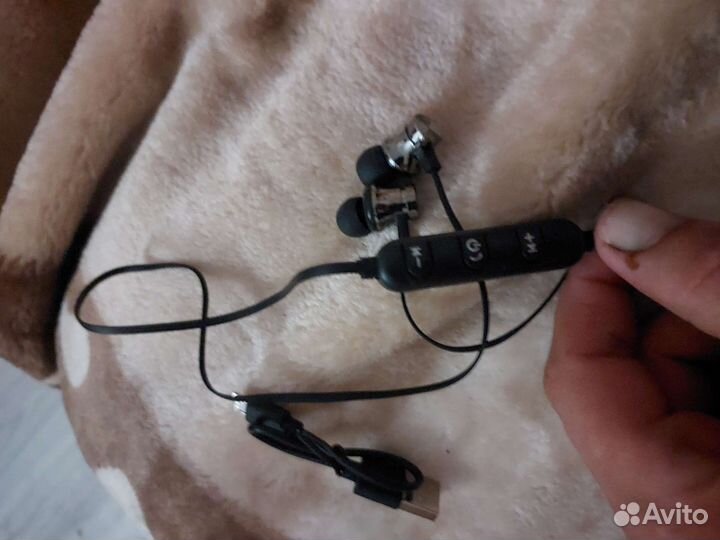 Блютуз наушники