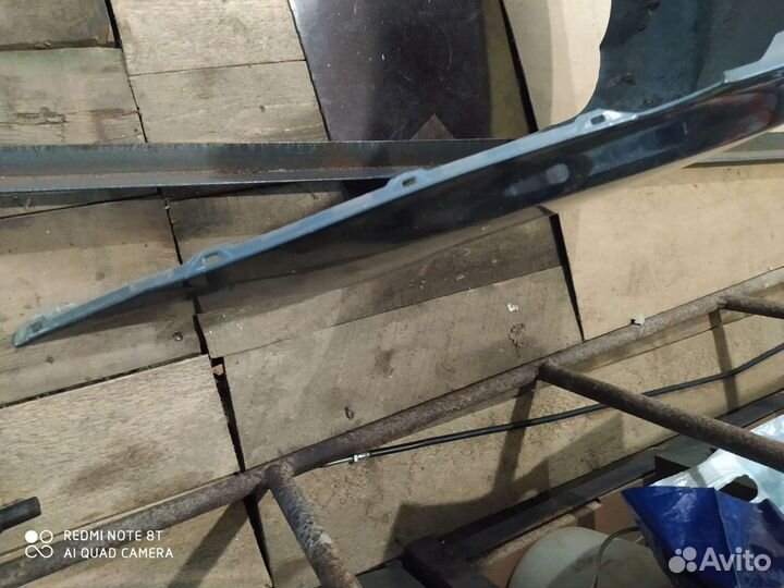 Продается передний бампер на Toyota wish