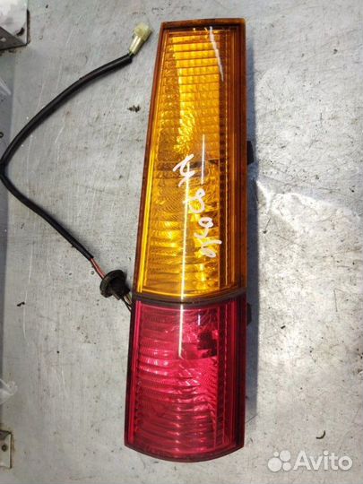 Фонарь задний правый Suzuki Ignis HR M13A 1.3 2004