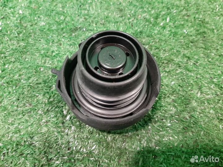 Крышка топливного бака volkswagen Touareg (7L) 20