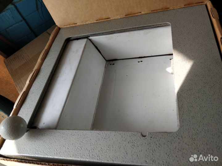 Передаточный лоток щелевой выдвижной