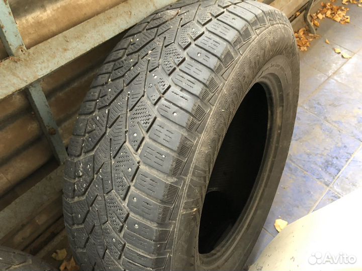 Gislaved NordFrost 100 SUV 225/70 R16
