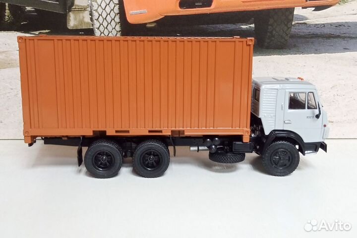 Камаз-53212 контейнеровоз 1:43