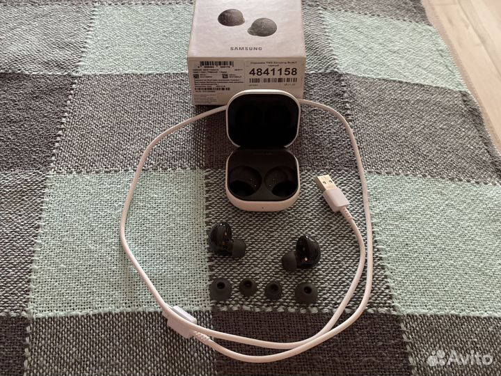 Беспроводные наушники samsung buds 2