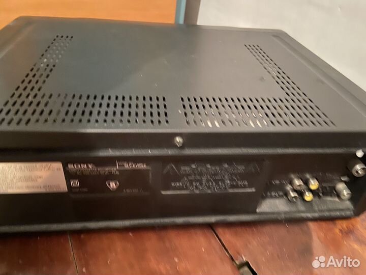 Видеомагнитофон