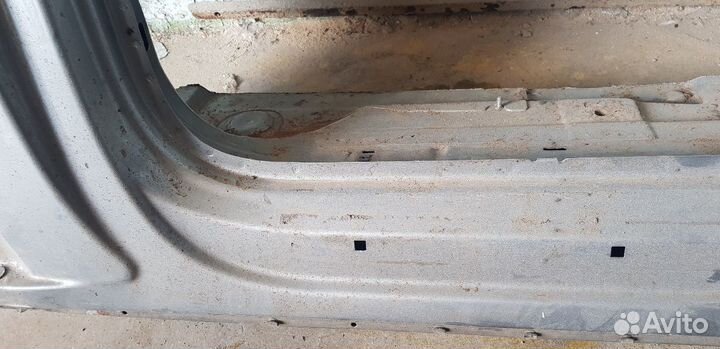 Порог на Audi Q7