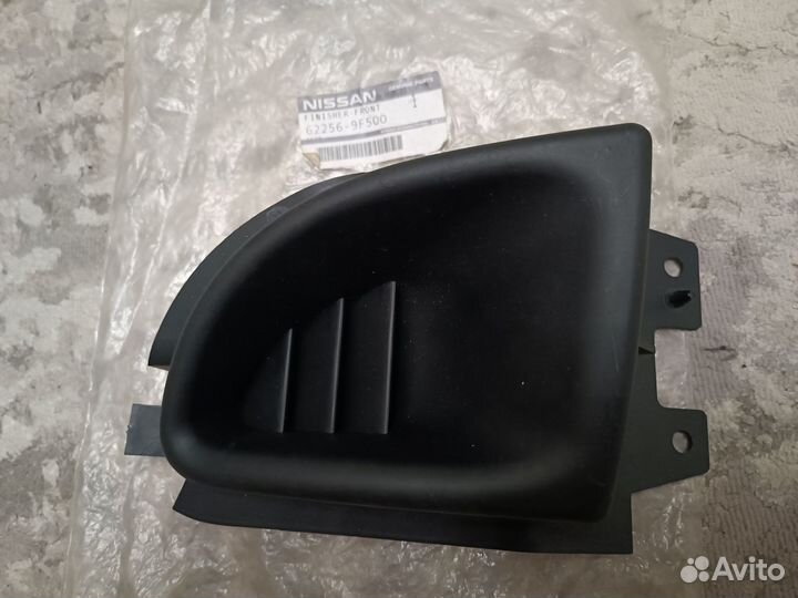 Nissan заглушка