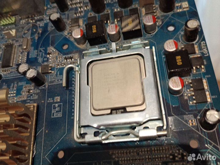 Материнская плата