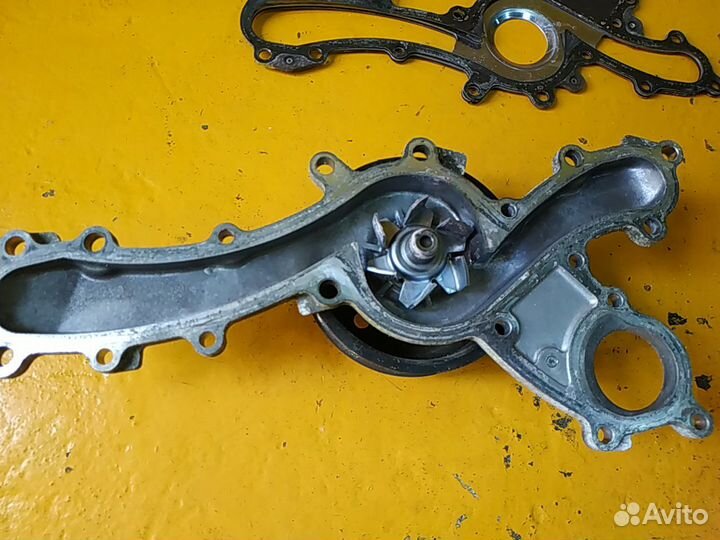 Помпа насос водяной лексус 2.5 4grfse is250