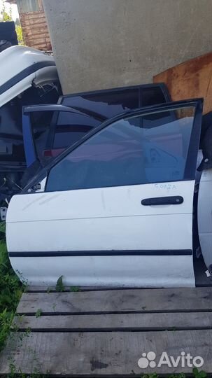 Дверь на toyota corsa EL-45
