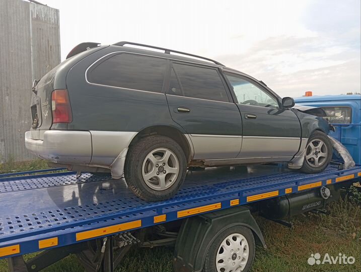 Toyota Corolla VII (E100) автомобиль в разборе