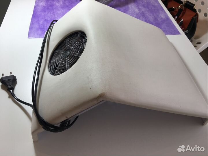 Пылесос маникюрный