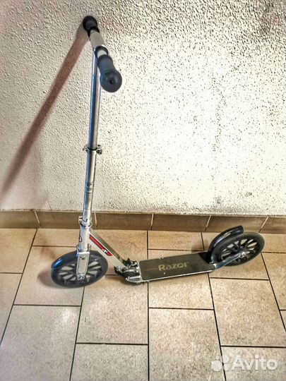 Самокат Razor A6