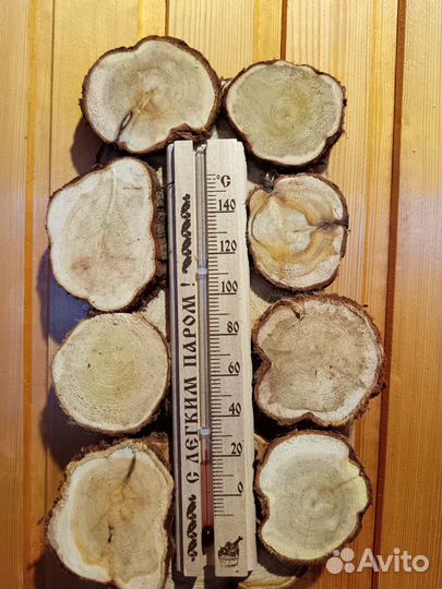 Панно из можжевельника