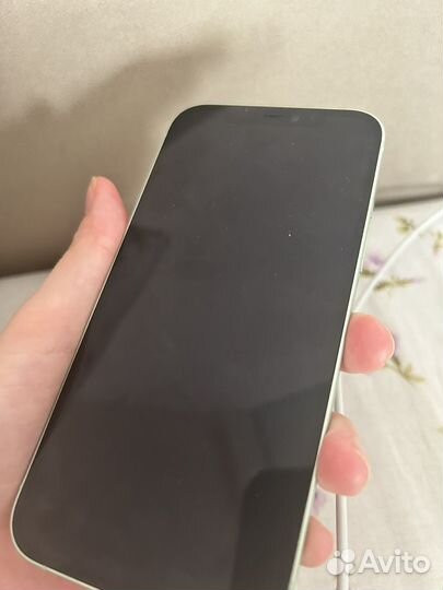 iPhone 12, 64 ГБ