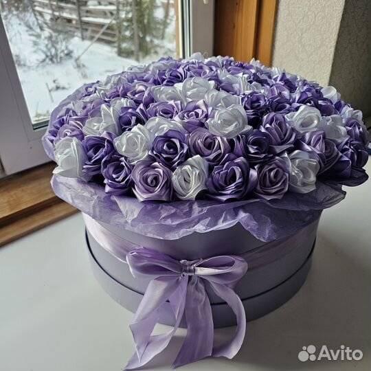 Цветы из атласных лент