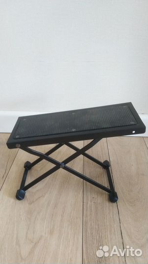 Подставка под ногу гитариста