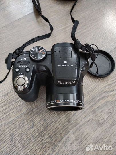 Компактный фотоаппарат