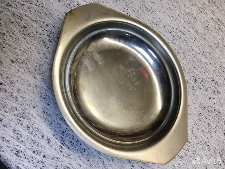 Тарелка из нержавеющей стали