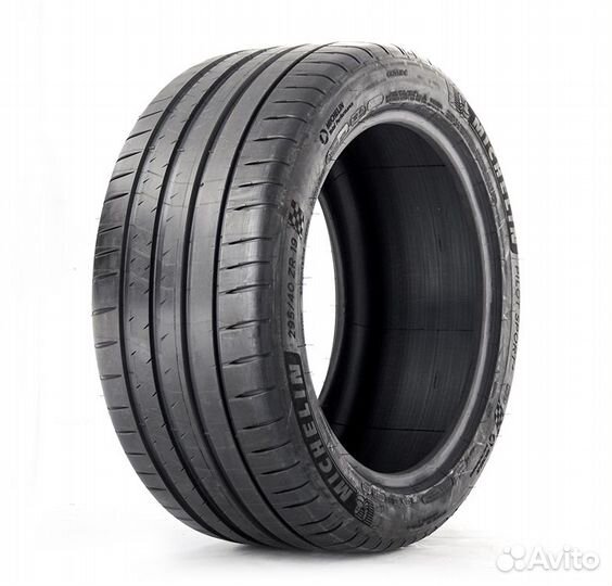 Michelin Pilot Sport 4 245/40 R18 97Y