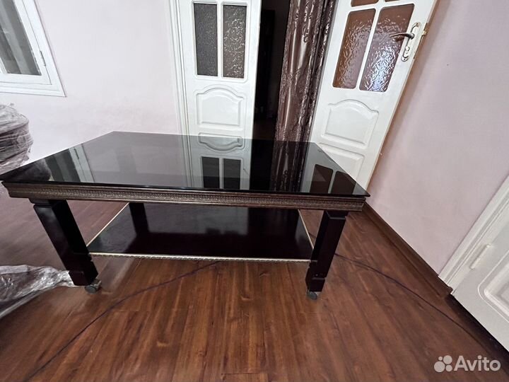 Журнальный стол