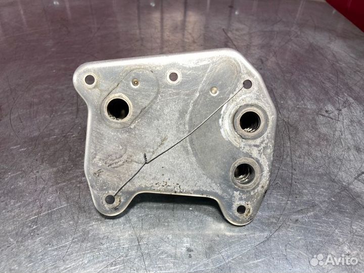 Радиатор масляный Mercedes C-Class W203 OM646 2.2