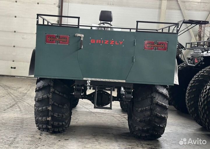 Вездеход переломка Grizzly (Снегоболотоход)