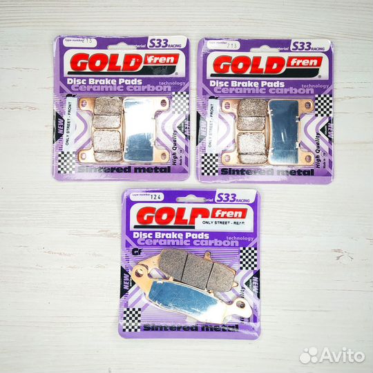 Компл. колодок Suzuki M109R / VZR1800: 213s33 - 2