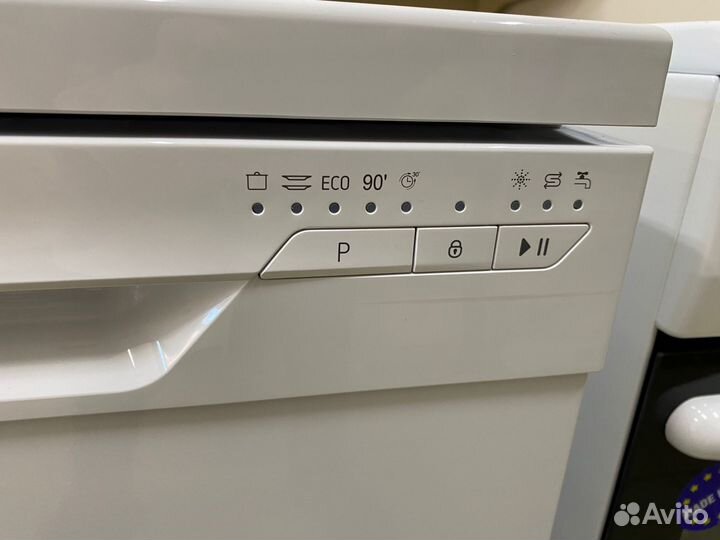 Посудомоечная машина Hansa ZWM475WH белая