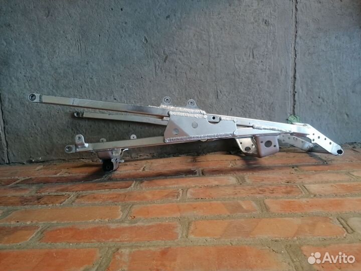 Подрамник бугель хвост yamaha yzf r6 99-02