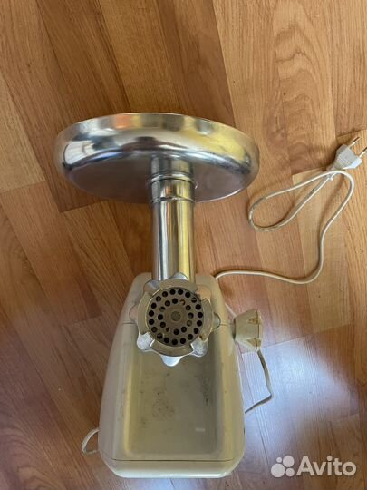 Мясорубка электрическая maxima MMG-1201