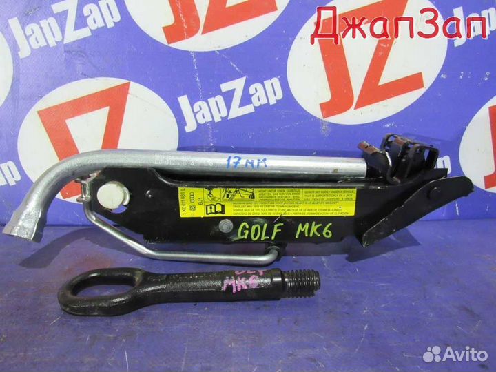 Домкрат для легкового автомобиля