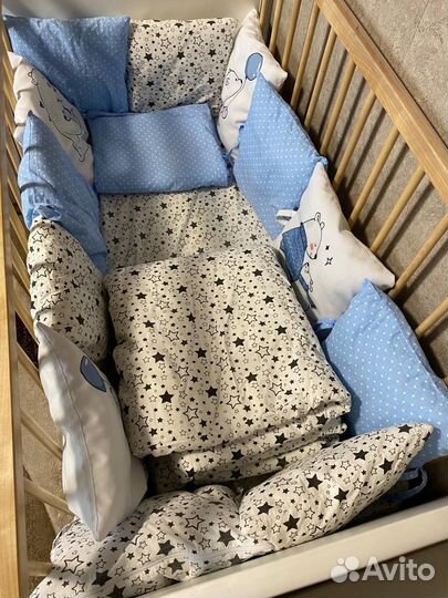 Комплект детского постельного белья в кроватку
