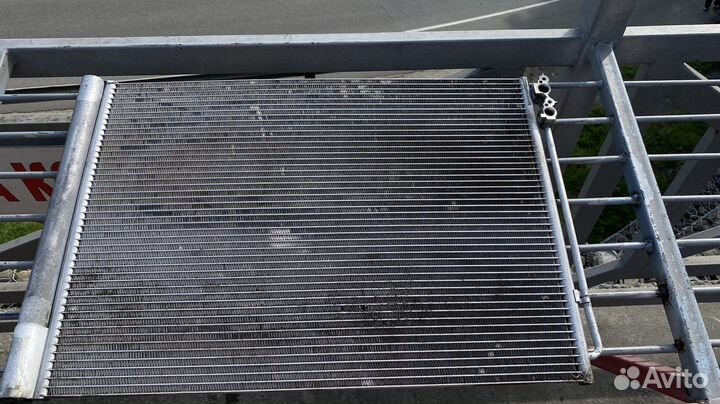 Радиатор кондиционера bmw f10