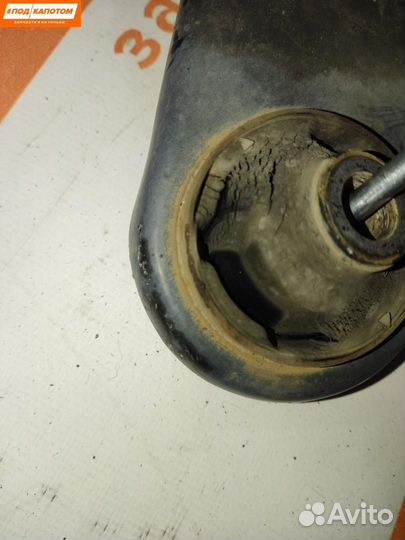 Рычаг передний правый нижний Mitsubishi Lancer 10