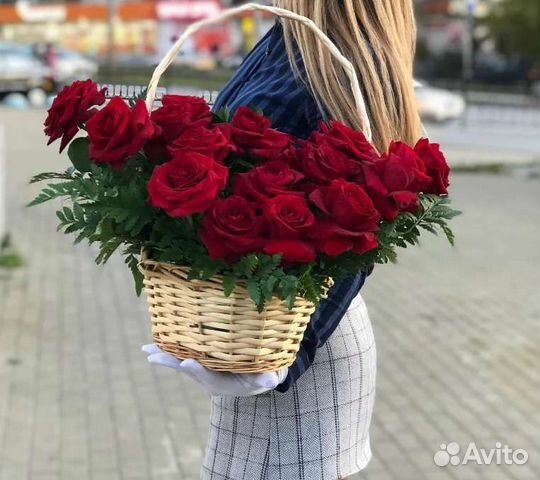 Букет цветов в корзине 25 роз, доставка